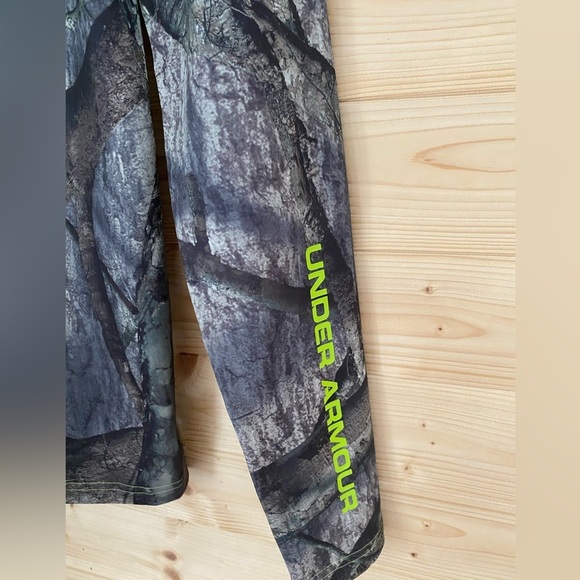UNDER ARMOUR Compression Men’s Small Mossy Oak Treestand ColdGear Hunting Shirt - Picture 7 of 16
